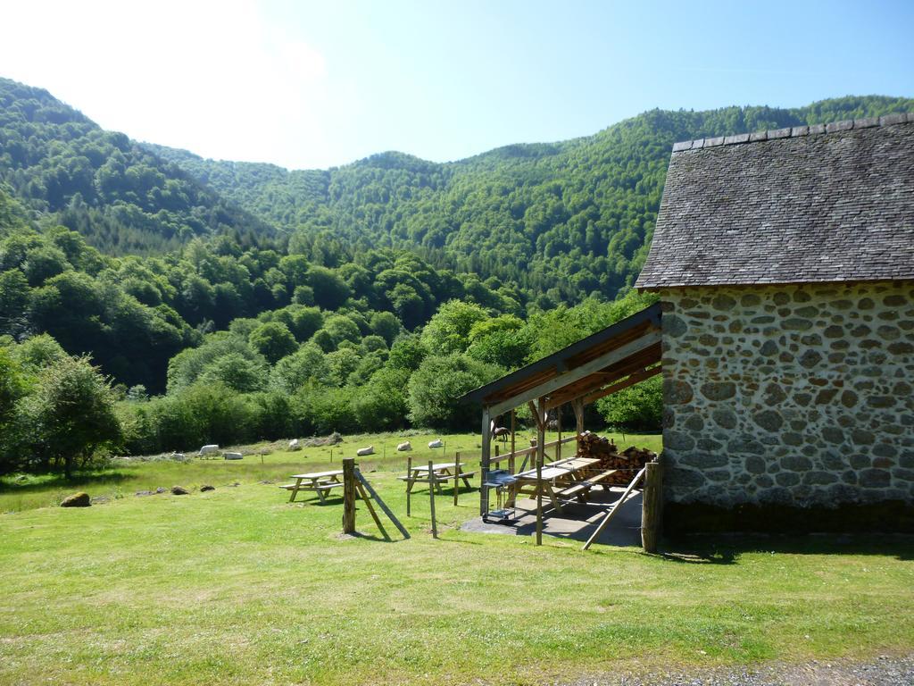 Les Chalets De La Foret D'Issaux Osse-en-Aspe Room photo